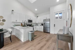 Downtown Chandler Gem - 3 Min Walk - Image 2