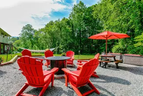 Charming Oasis with Alfresco Dining, 3 Smart TVs, - Image 4