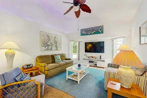 Relax & Recharge: Waterfront Getaway Oasis - Image 5