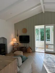 Thatched Cottage with Conservatory, 600m to Beach - Image 3