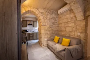 Historic Mdina Maisonette | Silent City Stay - Image 2