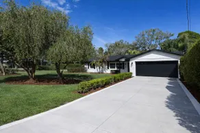 Luxury 5 STAR-2 min drive to DT- Steps to Lake - Image 2
