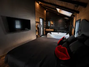THĒNA | Exceptional Spa & Mountain Chalet - Image 2
