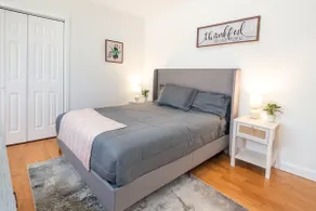The Cozy Grove – 2BR Getaway Near O’Hare - Image 3