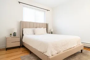 The Cozy Grove – 2BR Getaway Near O’Hare - Image 4
