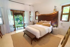 Luxury Queen Room at Mikasa Hotel Lagoon-front - Image 2
