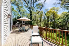 Spacious Home with Sprawling Yard - Image 4
