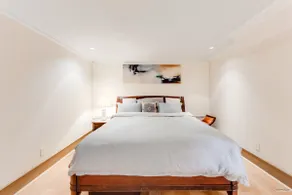 Anmore Nature Suite 2Bed 2Bath Private Entry - Image 4