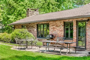 Spacious country home, firepit, amazing views - Image 3