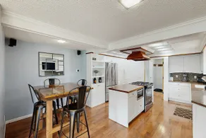 Dreamy Coastal Cottage with Free WiFi, Full Kitche - Image 5