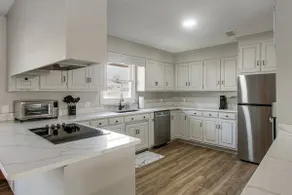 Pond View, Fishing, BBQ, Fireplace, and More - Image 2