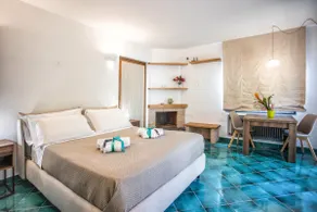 Sea View House with Jacuzzi on the Amalfi Coast - Image 3