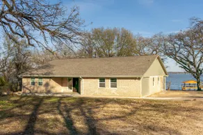 Luxury Lake House on Cedar Creek Lake - Image 5