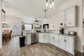 4BR Dream Home | Lake Beach, PGA, Universal Kids - Image 4