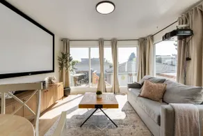 3 Bedroom House-Hot Tub-Skyline Views-Saddledome - Image 2
