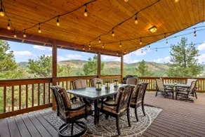 A Bear's View Lux Cabin 4Bd/4.5Ba 8 Beds Sleeps 12 - Image 4