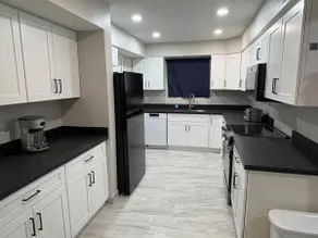 Home Near ASU - Image 4