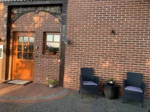 House with lake view - Image 3