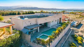 Modern Luxury/Lake Views/Pool/RV Boat Garage - Image 2