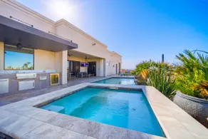 Modern Luxury/Lake Views/Pool/RV Boat Garage - Image 3