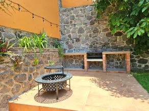 Centro Cuerna House · Private pool · Pet friendly - Image 4