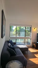 Spacious & Sun-Filled Highlands Retreat - Image 3