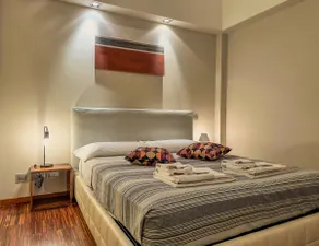Urban Luxury Suite | Self check-in + Garage - Image 3