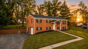 4BR LU Getaway | 4 Min to LU • Hot Tub • Game Room - Image 4