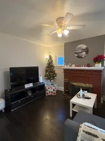 Cozy home in Parkdale 3BR, 2Bath, w/ Parking - Image 4