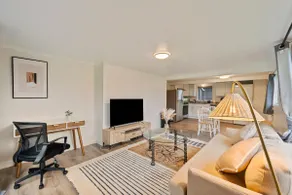 Charming 1BR/1BA Cottage @Lynnwood - Image 5