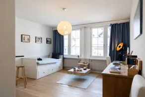 Central & modern 1-bedroom studio - Image 2