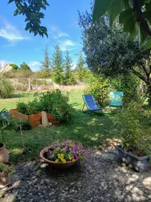 Studio at the foot of the Lure mountain - Image 3