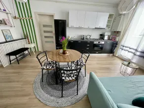 Sunny View 2BR Apartment with Terrace - near VIVO and Amethyst - Image 5