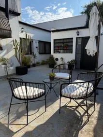 Entire house in Tolosa | 4 bedrooms with garage - Image 2