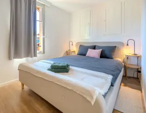 Central City Apartment 2 with Mountain View - Image 3