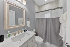 Perry St Upper Retreat | Cozy 3BR - Image 4