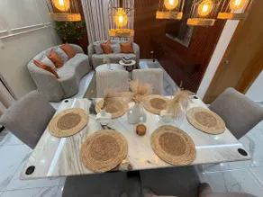 Luxury Apartment near Beach - Image 2