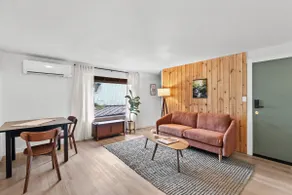 The McKenzie Hideaway- Cedar Suite! - Image 5