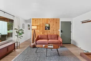 The McKenzie Hideaway- Cedar Suite! - Image 3