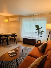 The McKenzie Hideaway- Cedar Suite! - Image 2