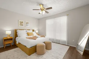 Cozy & Spacious ~ Wi-Fi ~ Parking ~ UT/Moody - Image 2