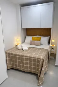 Modern, well-located loft with parking - Image 2