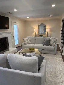Beautiful Home off Acton, 5 Minutes to Summit, 280 - Image 2