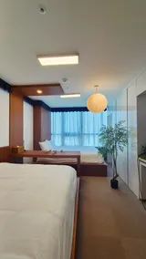 Cozy hanok-style healing accommodation｜3-4 family members/friends｜Free parking for 2 cars｜5 minutes to the station｜30 minutes to Incheon Airport - Image 5