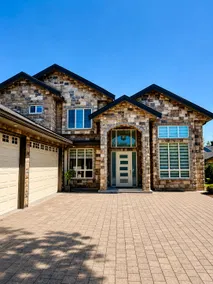 Elegant Private 2BR｜2Bath Suite—Scenic River Trail - Image 2