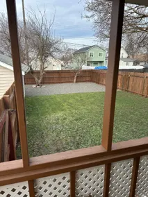 Adorable 3 Bedroom 2 Level House - Image 4