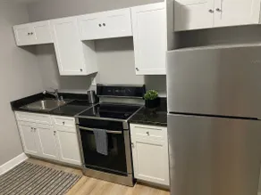 Clean Newly Renovated Home • 30 Min to Disney - Image 2