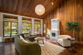 Rustic-Modern Waterside Retreat - Image 2