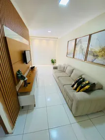 House with en-suite season 2 - Image 2