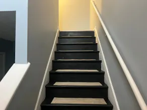 Stylish 3BR Townhouse - Image 5